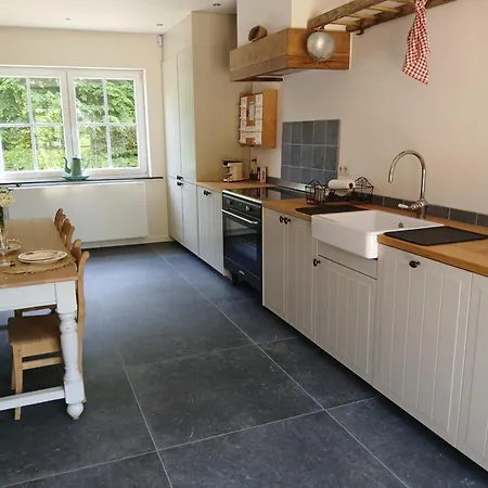 La Maison D'alfred- Cosy Avec Cour * Burdinne