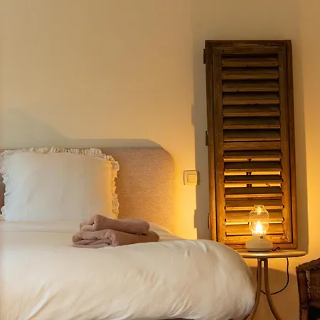 La Maison D'alfred- Cosy Avec Cour Semesterbostad Burdinne