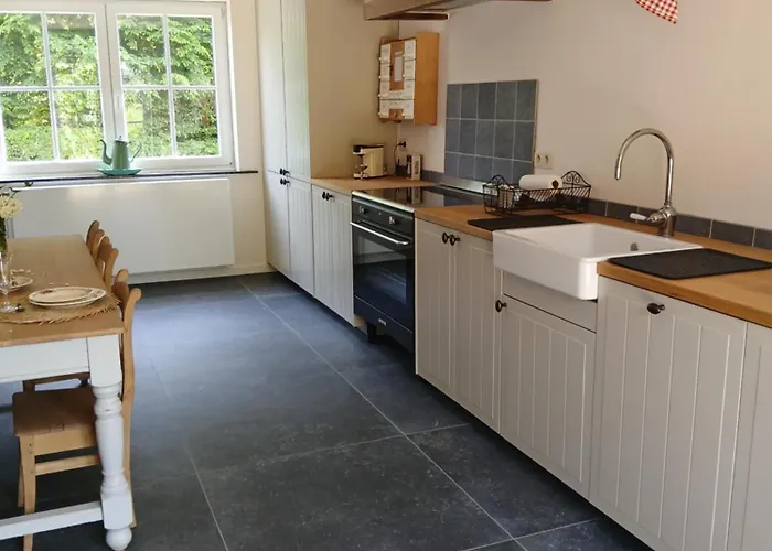 La Maison D'alfred- Cosy Avec Cour * Burdinne